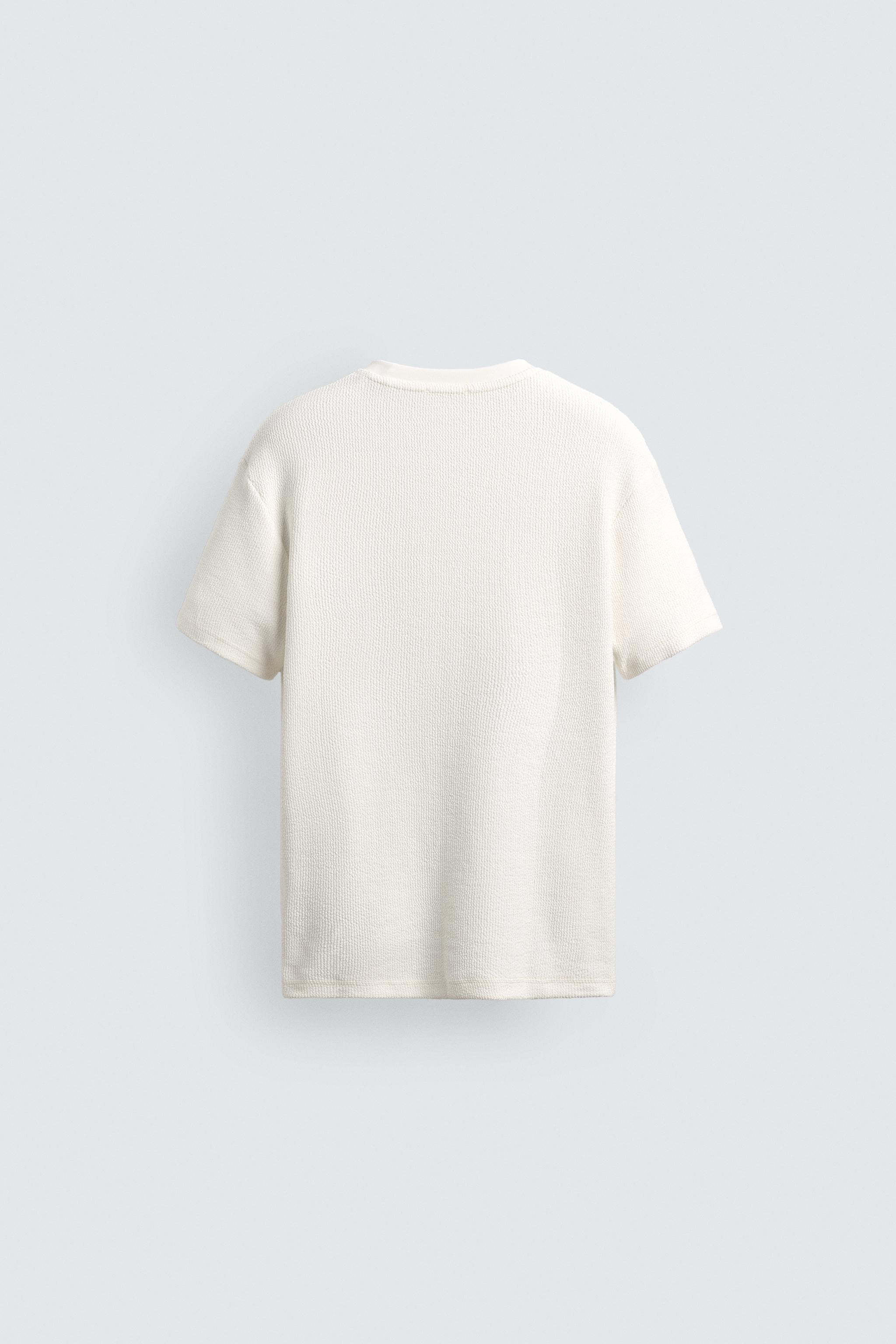 T-SHIRT REGULAR FIT STRUCTURÉ